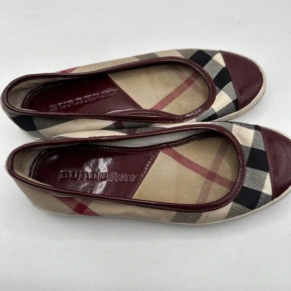 Burberry Nova Check Ballet Flat Burgundy Patent Cap Toe Rubber Bumper EU 35 US 5